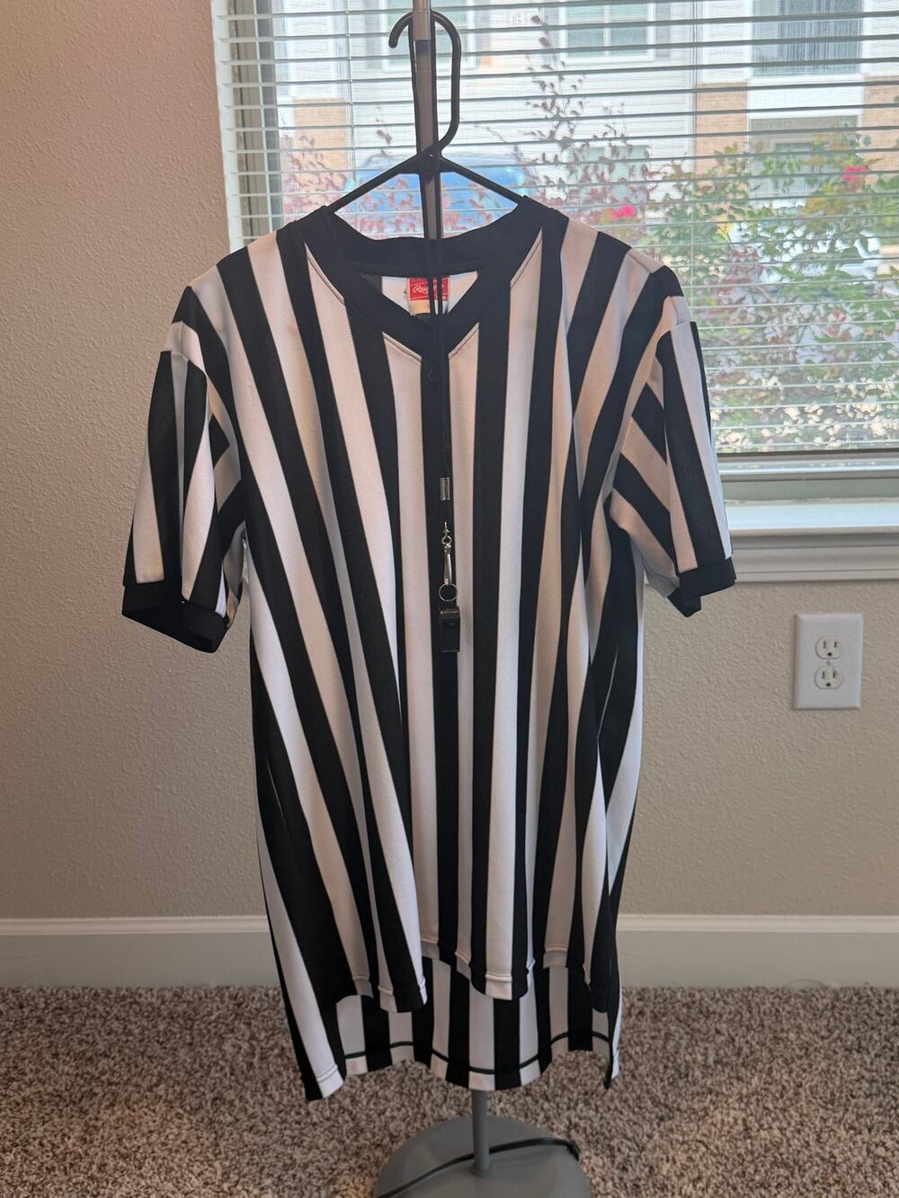 Rawlings Men’s Size Large Black & White referee jersey with whistle